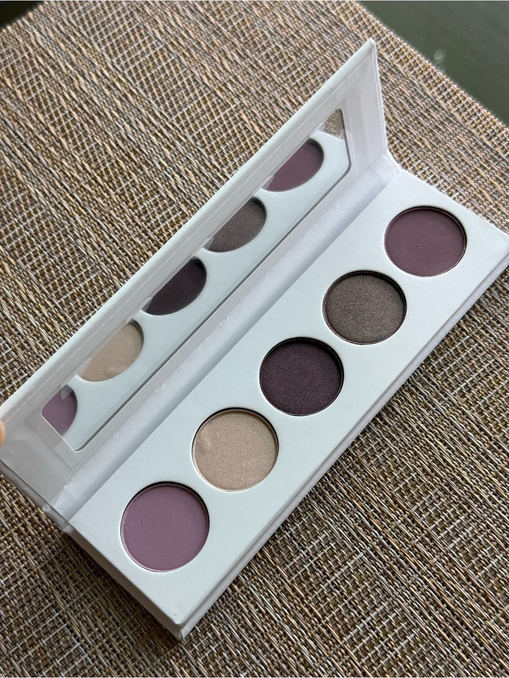 Well People Power Palette Eyeshadow